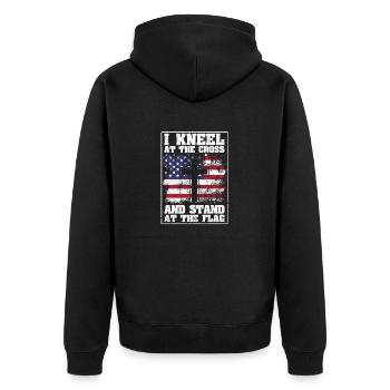 Je m’agenouille devant la croix et me tiens devant le drapeau des États-Unis. - Veste à capuche bio Premium Unisexe - noir - Dos - Nico (187cm)