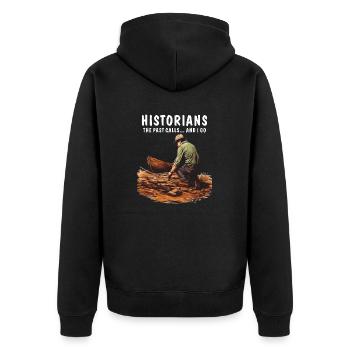 HISTORIANS THE PAST CALLS... AND I GO - Unisex Premium Bio Zip Hoodie - Schwarz - Hinten - Nico (187cm)