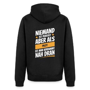 Niemand ist perfekt - Pilot - Spruch - Unisex Premium Bio Zip Hoodie - Schwarz - Hinten - Nico (187cm)