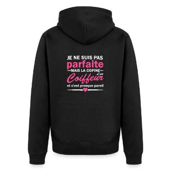 pas parfaite mais copine d'un coiffeur - Veste à capuche bio Premium Unisexe - noir - Dos - Nico (187cm)