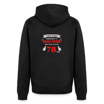 So sieht ein gutaussehender 78-Jähriger aus - Unisex Premium Bio Zip Hoodie - Schwarz - Hinten - Nico (187cm)