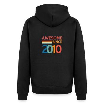 Großartig seit 2010 - Unisex Premium Bio Zip Hoodie - Schwarz - Hinten - Nico (187cm)
