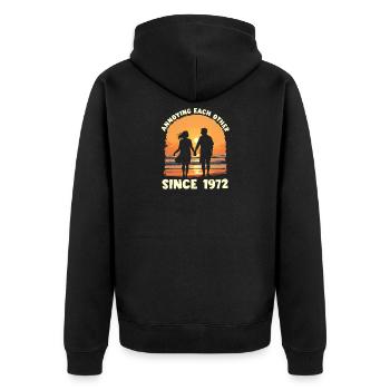 Jahrestag der gegenseitigen Belästigung seit 1972 - Unisex Premium Bio Zip Hoodie - Schwarz - Hinten - Nico (187cm)