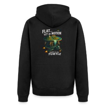 Flach, aber in Bewegung dank der Schildkrötenfantasie - Unisex Premium Bio Zip Hoodie - Schwarz - Hinten - Nico (187cm)