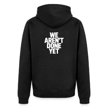 Wir sind noch nicht fertig - Unisex Premium Bio Zip Hoodie - Schwarz - Hinten - Nico (187cm)