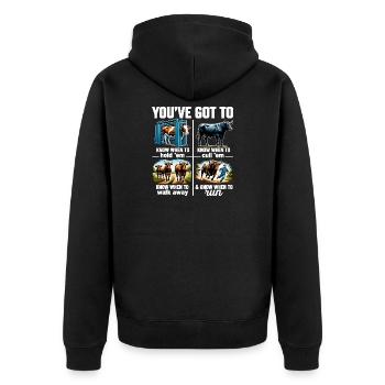 Lustiges Farmer Design – Know When To Run - Unisex Premium Bio Zip Hoodie - Schwarz - Hinten - Nico (187cm)
