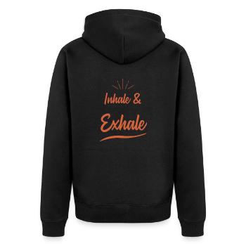 inhale & exhale spruch - Unisex Premium Bio Zip Hoodie - Schwarz - Hinten - Nico (187cm)