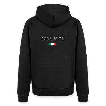 Non si sa mai – Italy Spruch Design - Unisex Premium Organic Zip Hoodie - black - Back - Nico (187cm)