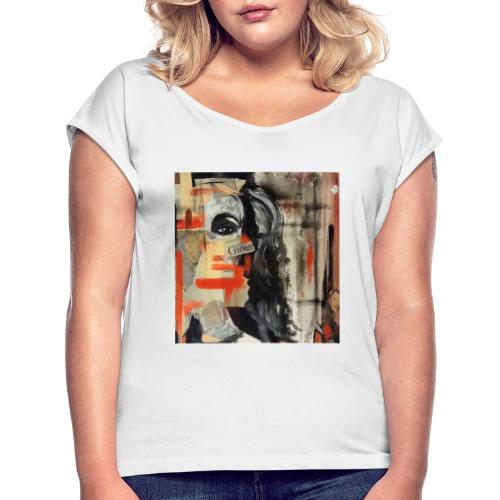 Collage con retrato de mujer. - Camiseta con manga enrollada mujer