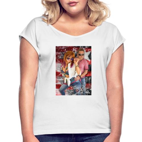 MasterRobin & LadyPless Im Bikini - Frauen T-Shirt mit gerollten Ärmeln