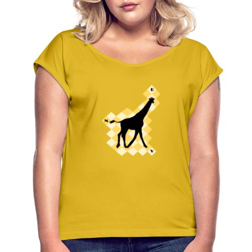 GiraffeSquare - Naisten T-paita, jossa rullatut hihat