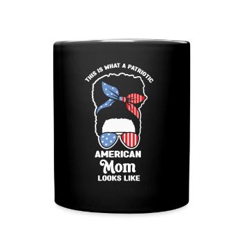 Voici à quoi ressemble une mère américaine patriotique aux États-Unis - Mug uni - noir - Devant