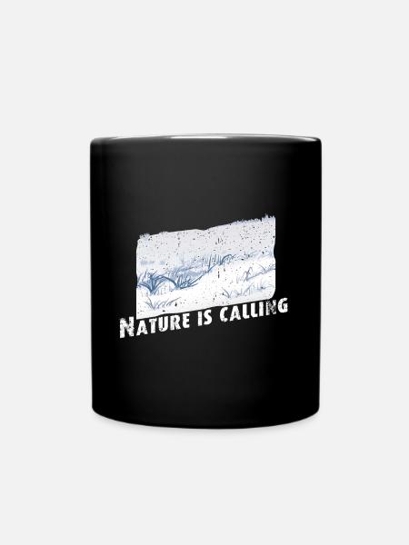 Nature is calling Winter - Tasse einfarbig - Schwarz