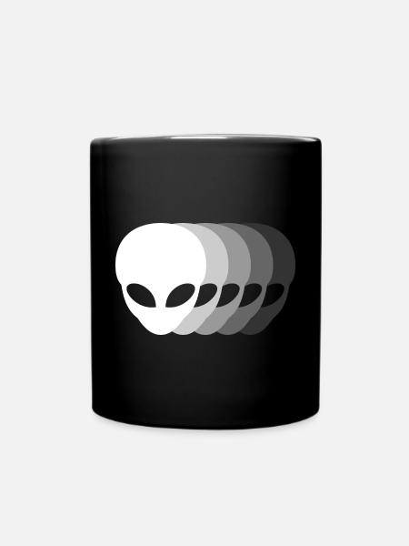 Nuances de petits extraterrestres gris, du blanc au noir - Mug uni - noir