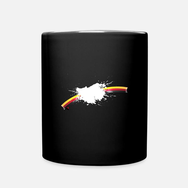 Milk is on Germany - Tasse einfarbig - Schwarz