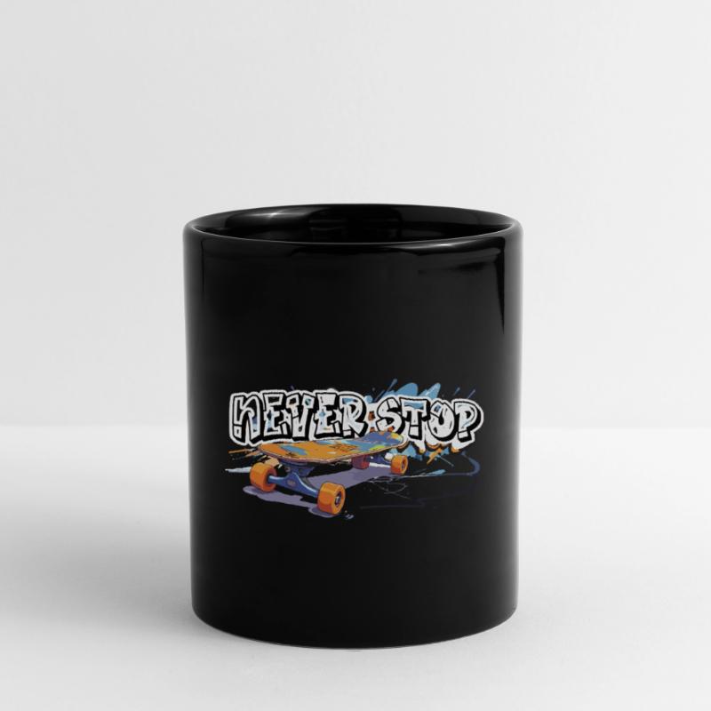 Conception de graffiti de planche à roulettes colorée Mug uni