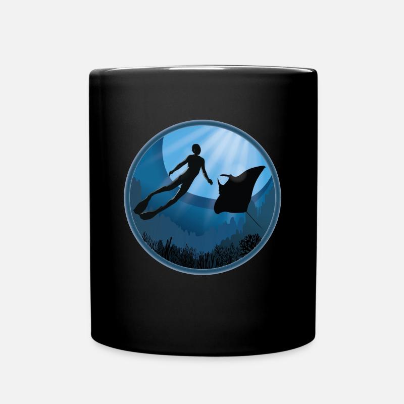Plongeur avec raie manta - Mug uni - noir