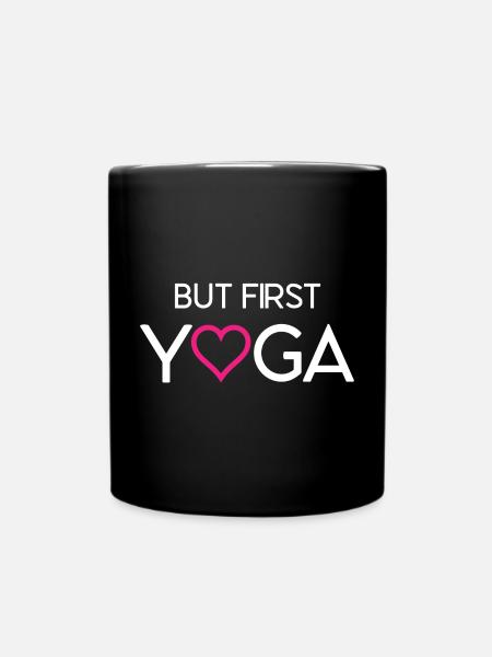 Mais d’abord le yoga - Mug uni - noir