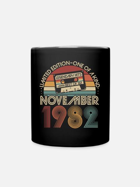 November 1982 Jahrgang geboren Retro Geburtstag - Tasse einfarbig - Schwarz