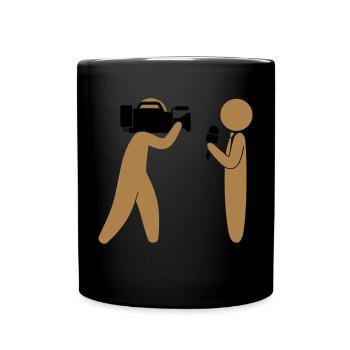 Reporter parle devant la caméra - Mug uni - noir - Devant