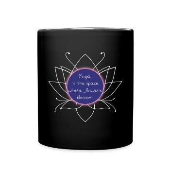 Yoga Raum Blumenblüte - Tasse einfarbig - Schwarz - Vorne