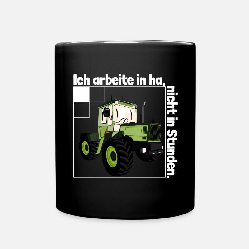 Ich arbeite in Hektar - Lohnarbeit Bauer MB Trac - Tasse einfarbig - Schwarz