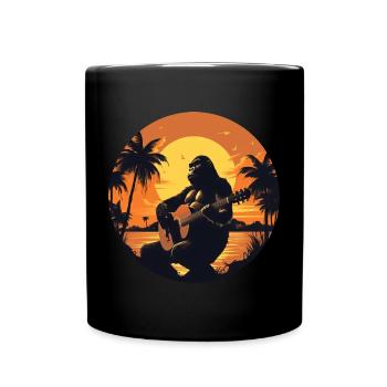 Gorilla mit Akustikgitarre im Sonnenuntergang - Tasse einfarbig - Schwarz - Vorne