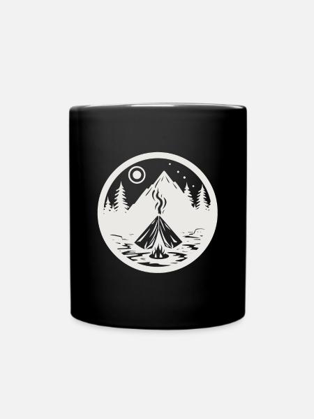 Camping, paysage avec des montagnes, des arbres comme autocollants - Mug uni - noir
