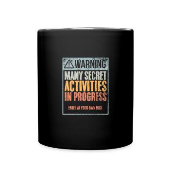 Vintage De nombreuses activités secrètes en cours A - Mug uni - noir - Devant