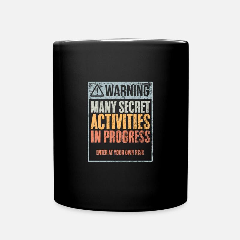 Vintage Many Secret Activities In Progress A - Tasse einfarbig - Schwarz