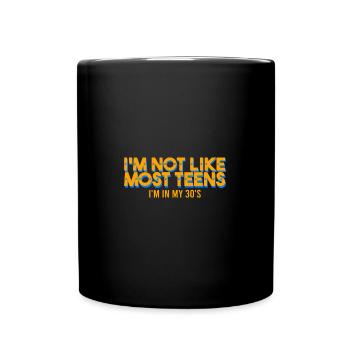 Citation sarcastique Je ne suis pas comme la plupart des adolescents que je suis dans mon - Mug uni - noir - Devant