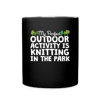 Stricken im Park - Tasse einfarbig - Schwarz - Vorne