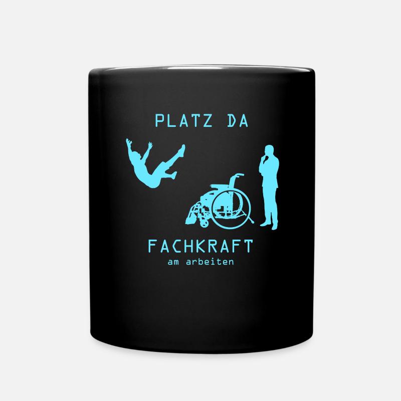 Platz da Fachkraft am Arbeiten retro Geschenkidee - Tasse einfarbig - Schwarz