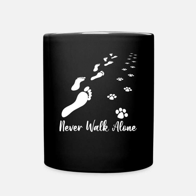 Ne marchez jamais seul Empreintes de pas pour chiens - Mug uni - noir