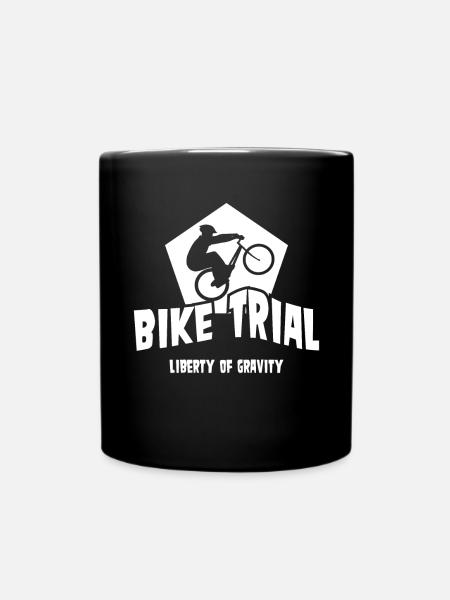 Liberté de gravité avec le trial à vélo - Mug uni - noir