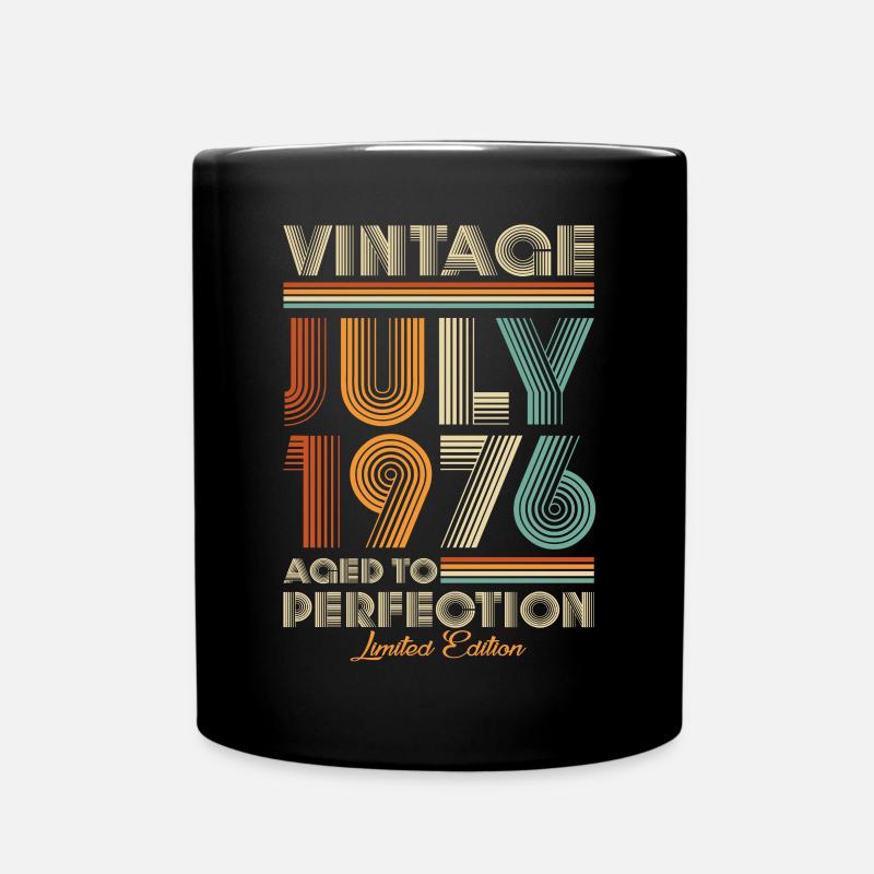 Vintage Aged To Perfection July 1976 - Tasse einfarbig - Schwarz
