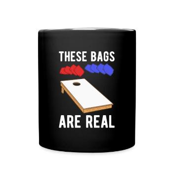 These Bags Are Real Cornhole Shirt Geschenk - Tasse einfarbig - Schwarz - Vorne