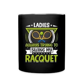 Les femmes essaient de balancer des raquettes de tennis - Mug uni - noir - Devant