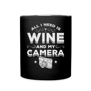 Photographie Tout ce dont j’ai besoin, c’est de vin et de mon - Mug uni - noir - Devant