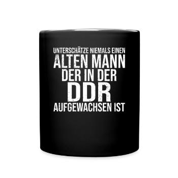 Unterschätze niemals einen alten Mann aus der DDR - Tasse einfarbig - Schwarz - Vorne