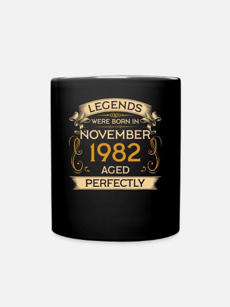 Birthday Legends est né en novembre 1982 - Mug uni - noir
