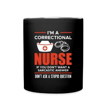 Dans un cadeau de chemise d’infirmière correctionnelle - Mug uni - noir - Devant