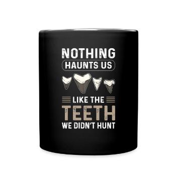 Chasse aux dents de mégalodon. Dent de requin Dent fossile - Mug uni - noir - Devant