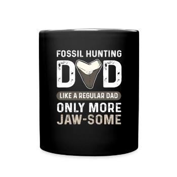 Fossil hunting Dad. Megalodon Fossil Tooth Hunter - Full Colour Mug - black - Front