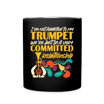 Trompettiste auquel je ne suis pas accro - Mug uni - noir - Devant