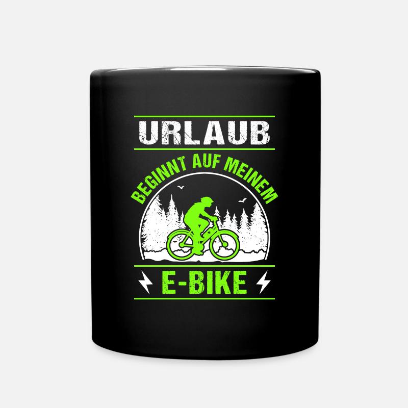 E-Bike Elektrofahrrad Urlaub beginnt auf dem EBike - Tasse einfarbig - Schwarz