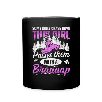 Cette fille passe devant des garçons avec une motoneige Braaaap - Mug uni - noir - Devant