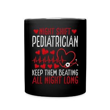 Night Shift Pediatrician Keep them beating - Tasse einfarbig - Schwarz - Vorne