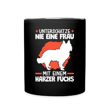 Unterschätze nie eine Frau mit Harzer Fuchs - Tasse einfarbig - Schwarz - Vorne