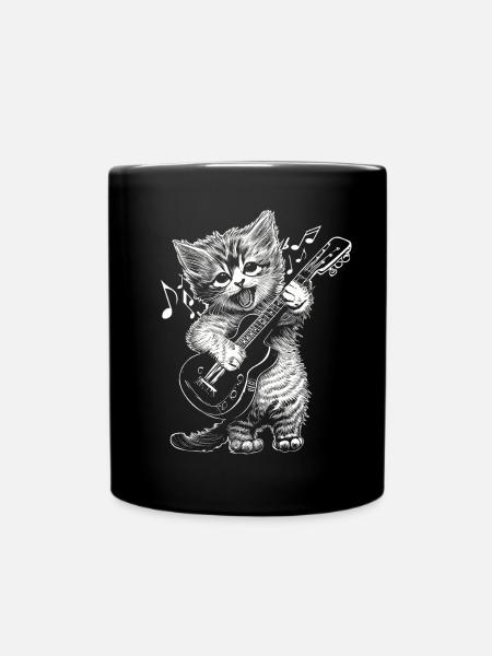 Un mignon petit chat joue de la guitare électrique - Mug uni - noir